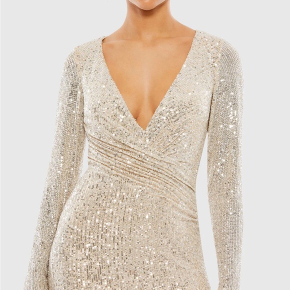 NWT leena for Mac Duggal Sequined Faux Wrap Sleeve Column Gown Silver Nude - Picture 2 of 7